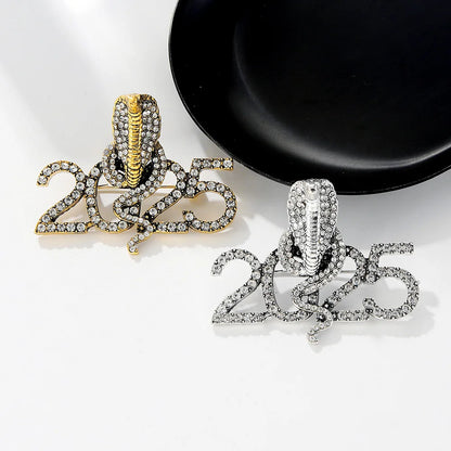 Broches serpent du zodiaque Vintage, strass créatifs pour hommes et femmes, vêtements animaux, bijoux cadeaux du nouvel an, nouvelle collection 2025