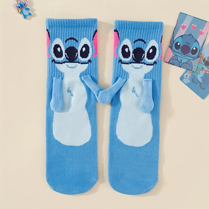Chaussettes Main dans la main Stitch Dessin Animé Amusantes Mode Polyvalentes Douces Confortables Mignonnes Créatives Adultes enfants chaussettes antidérapantes jouets cadeaux