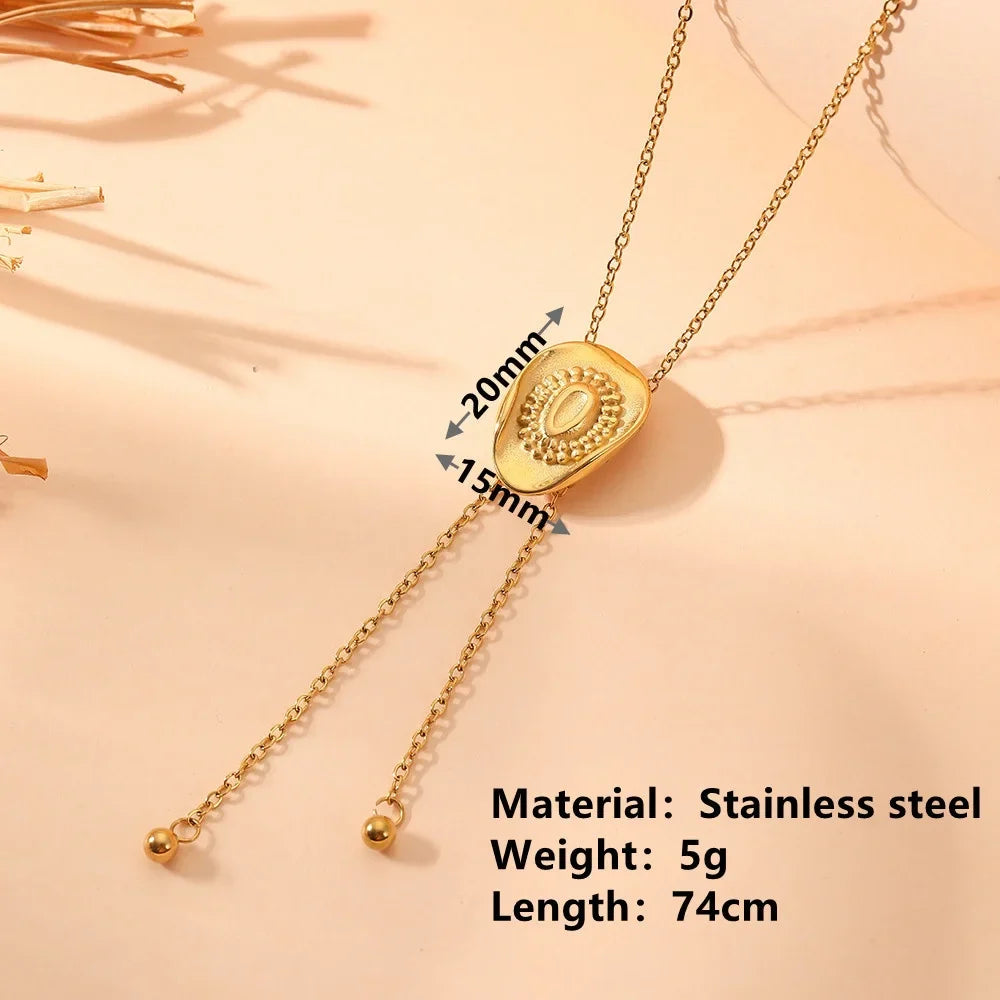 MEDFOLY Collier Chapeau de Cowgirl Western en Or pour Femmes Acier Inoxydable Anti-allergie Bolo Tie Cravate Cowboy Collier Long Western
