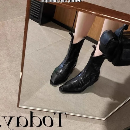 Designer Brand Cowhide Fashion Pointy V-cut Retro Cowboy Boots with Thick Western Ankle Boots for Women Hot Selling