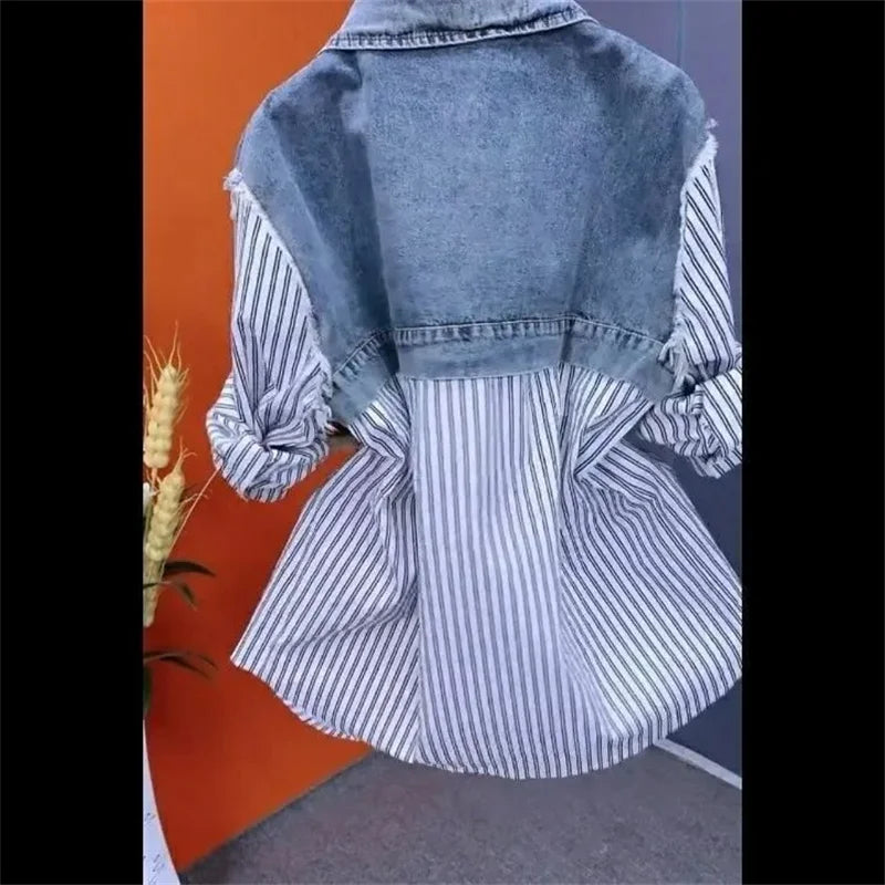 Blouson en jean pour femme Faux deux chemises en jean 2025 Nouvelle collection printemps été automne Décontracté Mode Joker Couture Rayé Hauts Manteau Femme