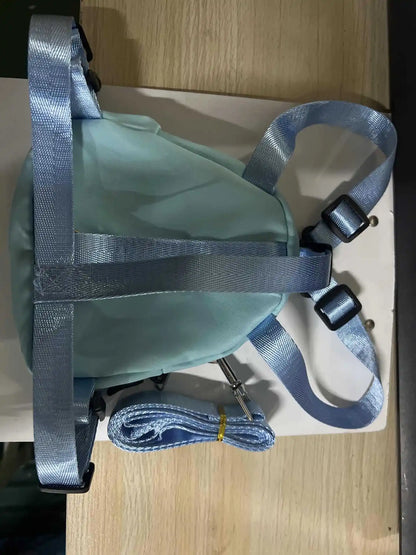 Animal de compagnie auto sac à dos animal de compagnie auto-sac à dos dessin animé chien poitrine petit cartable chat chien en plein air voyage chien sac à dos fournitures pour animaux de compagnie en gros