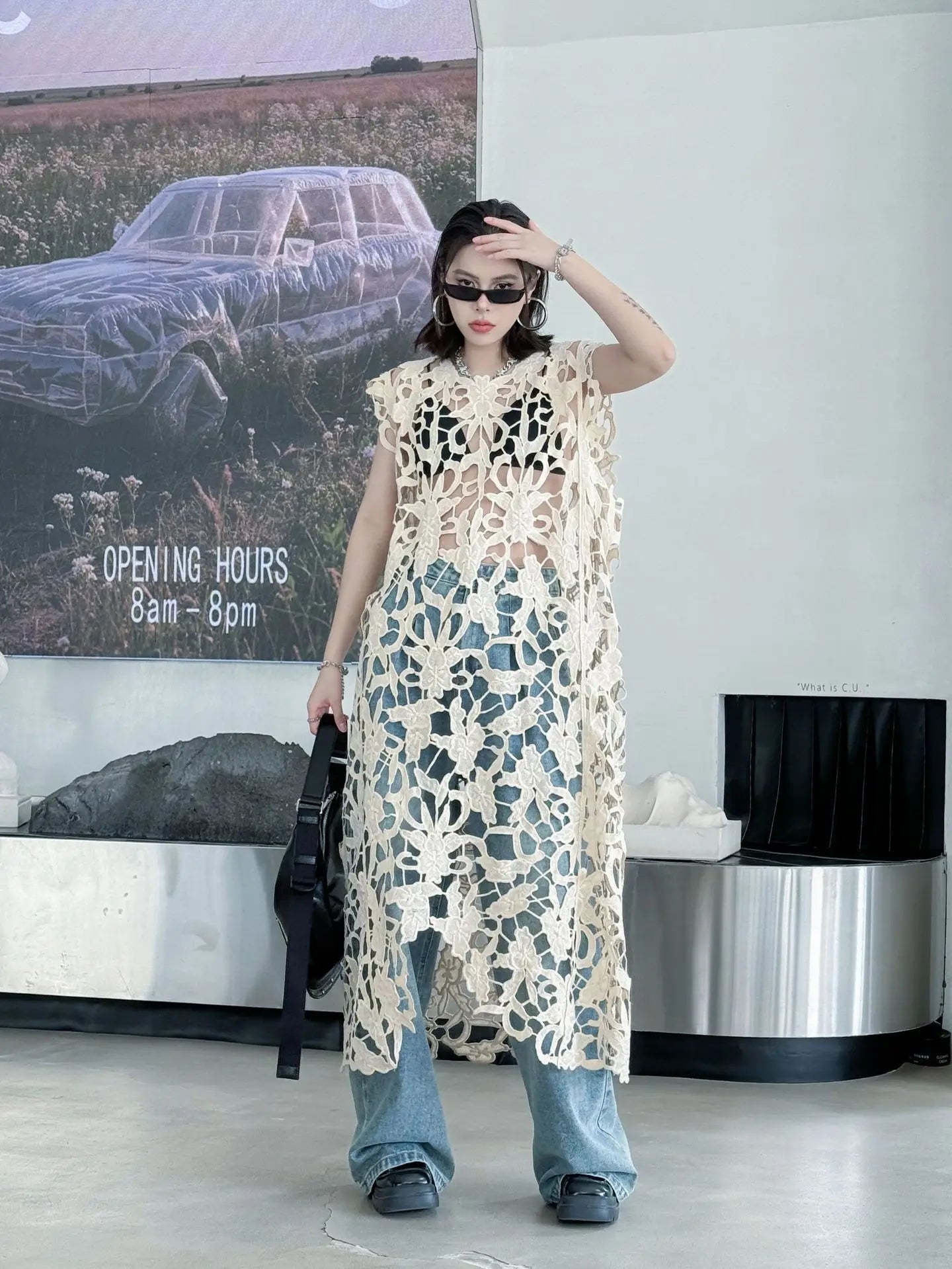 [EWQ] Chic belle Robe européenne à la mode femmes vêtements crochet à motifs découpe Robe sans manches Robe noire 2025 été nouveau
