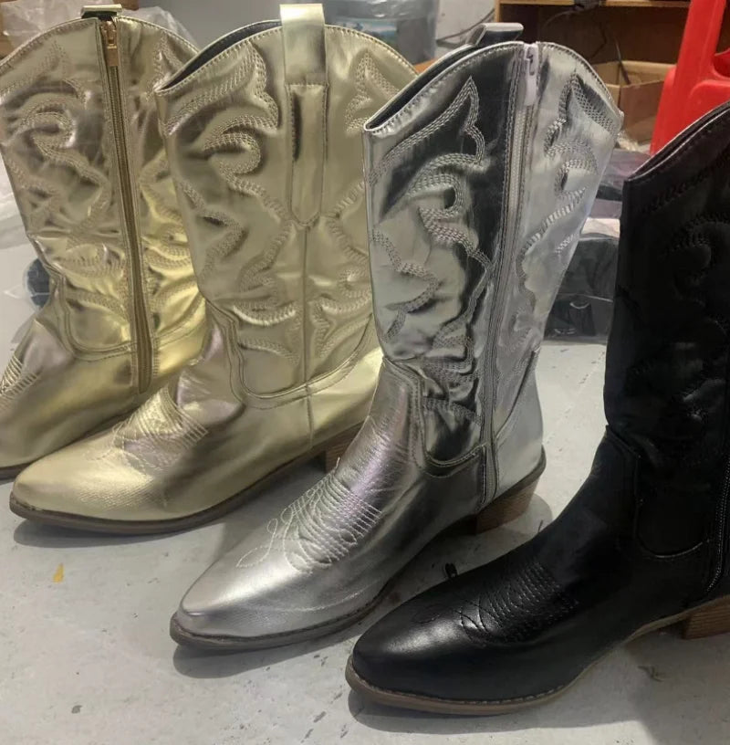 Bottes de cowboy western pour femmes, chaussures roses brillantes métalliques brodées à bout pointu et à talons aiguilles