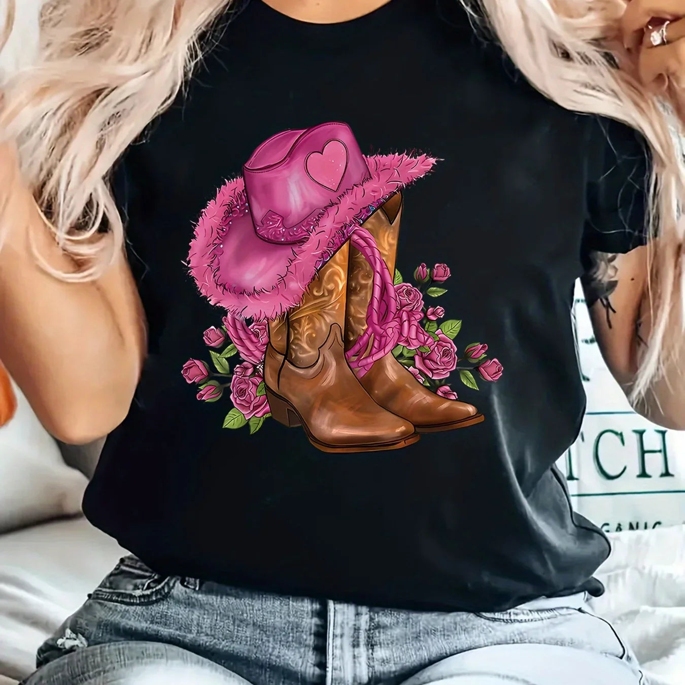 T-shirt imprimé dessin animé cowgirl floral mignon pour femme, haut décontracté à col rond, 100% polyester, printemps à l'automne, polyvalent, entretien facile