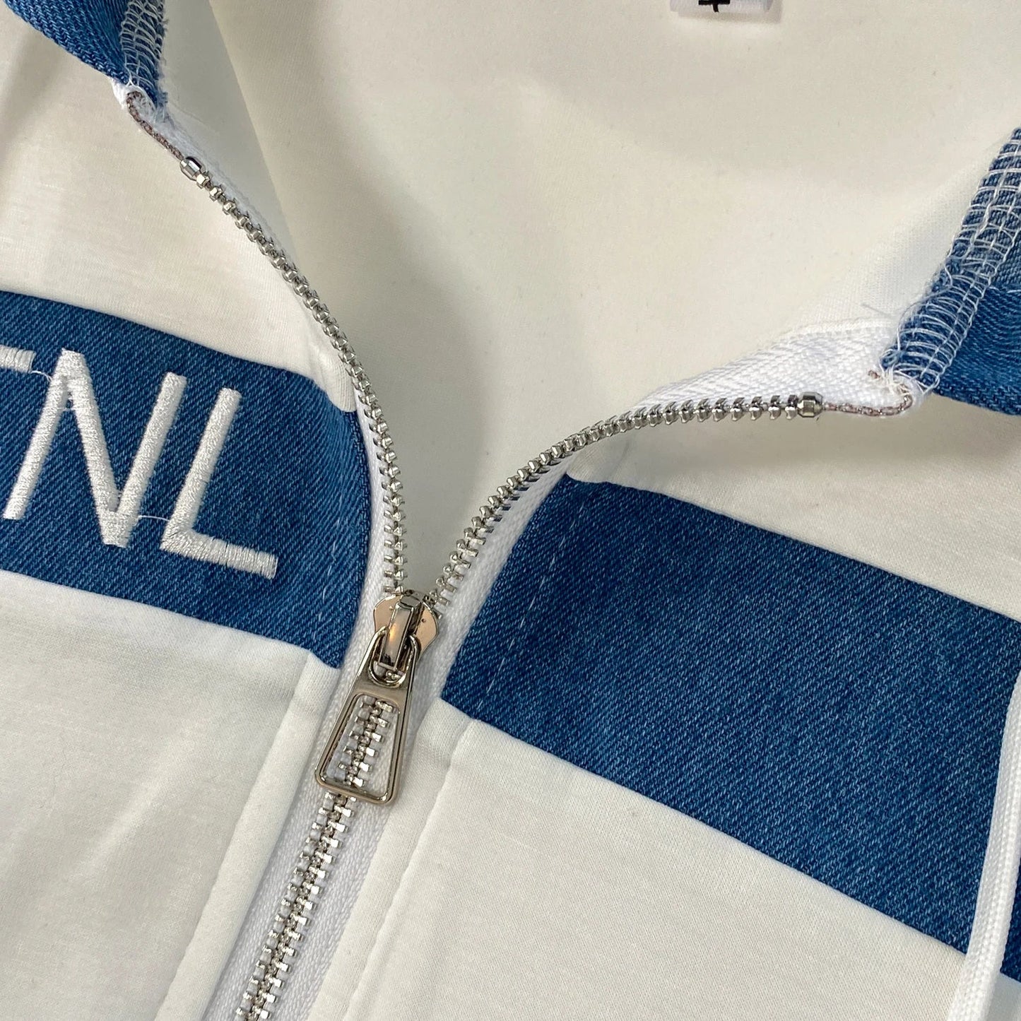 Cowboy patchwork hooded jacket fashionable sports suit women's summer 2025 new two-piece set popular age reducing pants