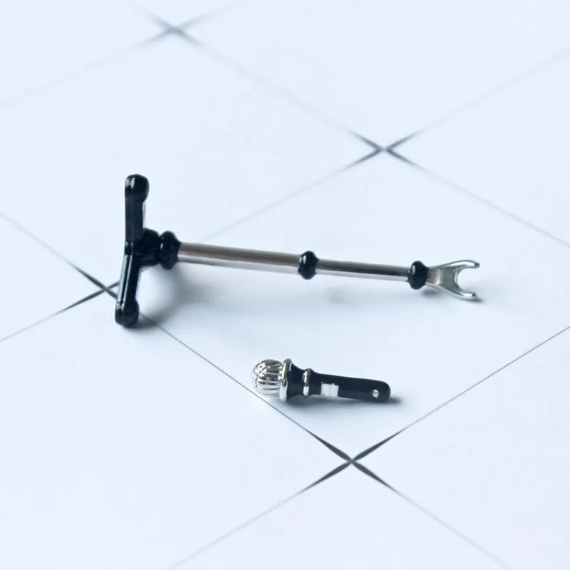 1 piece of creative simulation miniature short microphone, dollhouse accessory, miniature model toy