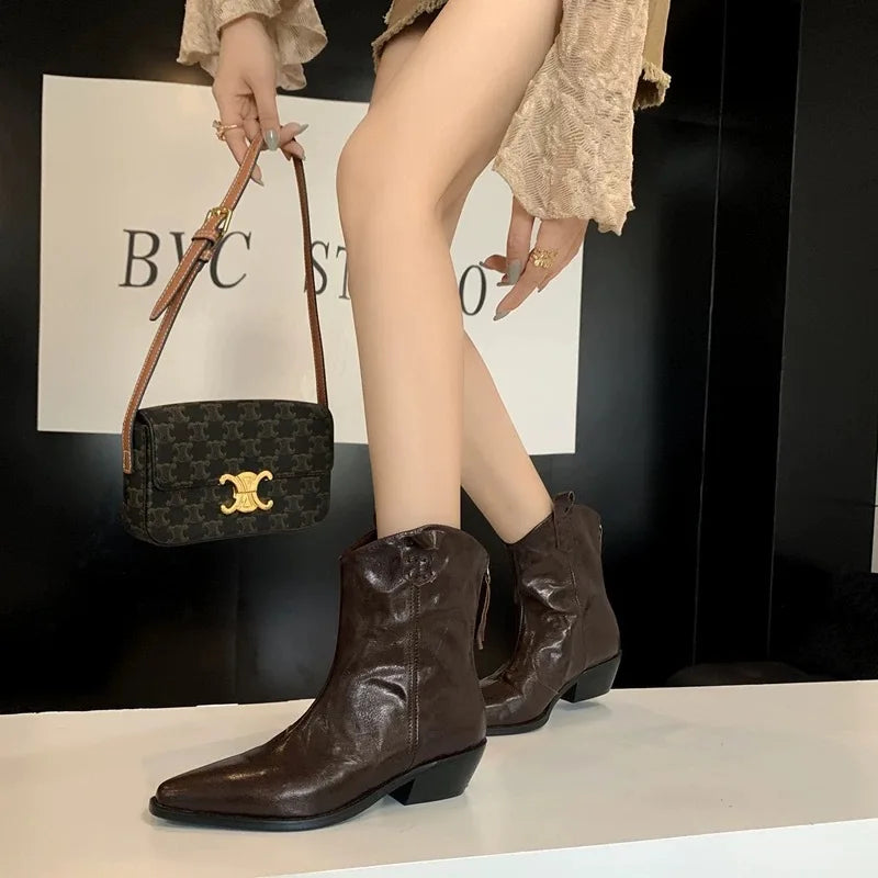 Designer Brand Cowhide Fashion Pointy V-cut Retro Cowboy Boots with Thick Western Ankle Boots for Women Hot Selling