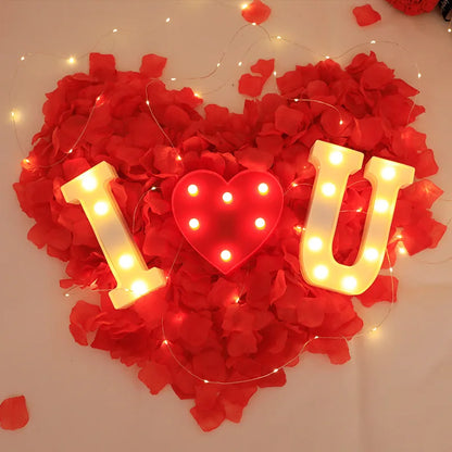 Lumière LED décorative avec lettre en forme de cœur pour la Saint-Valentin