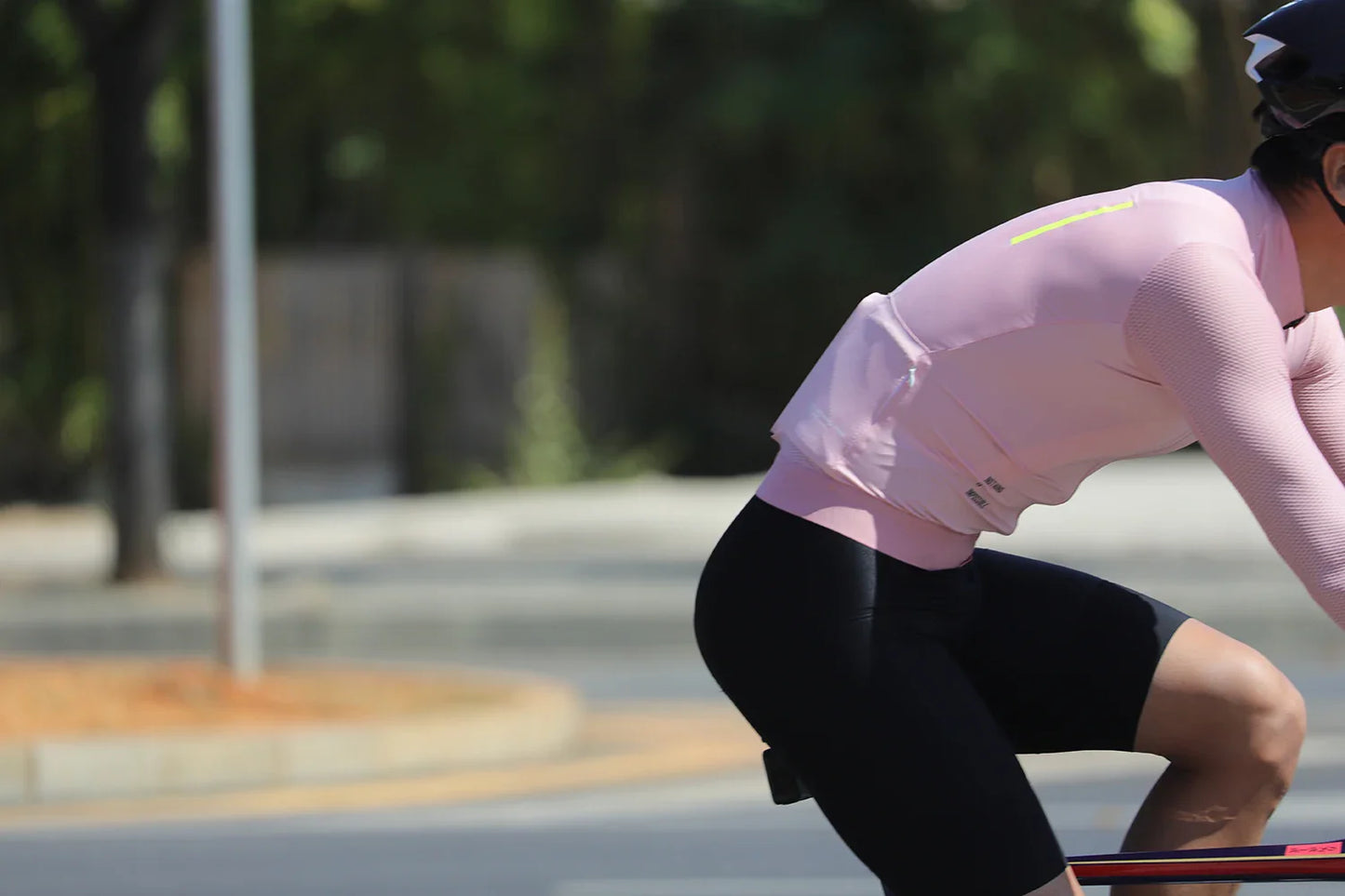 SPEXCEL nouveau maillot de cyclisme professionnel à manches longues été tissu léger conception à col bas avec manches en maille légère pour hommes