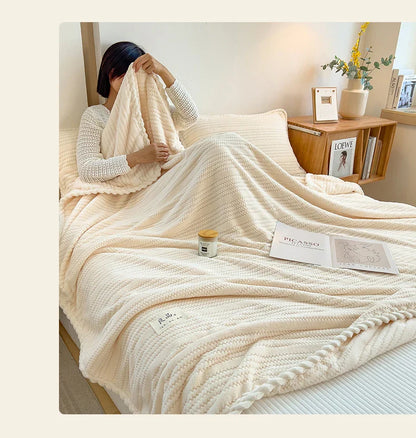 Category A Thickened Jacquard Velvet Autumn Warm Winter Blanket Soft Delicate Warmth Sofa Blankets for Thorw Comfortable Duvet