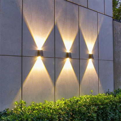LED lumières solaires extérieur lampe murale à énergie solaire étanche décorations de jardin extérieur lumière du soleil pour rue balcon Villa lampe