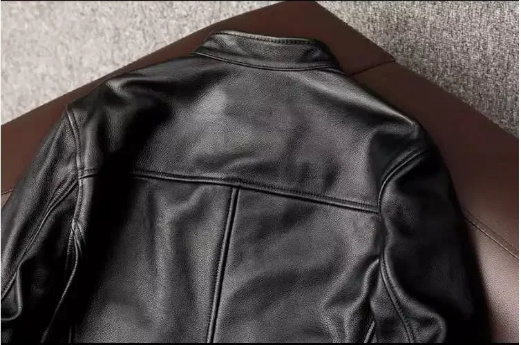 Vente en gros. Vêtements 100 % cuir de vachette véritable. Brésilien. Mode. Coupe ajustée, veste en cuir naturel. Motard homme. Clientes brasileiros