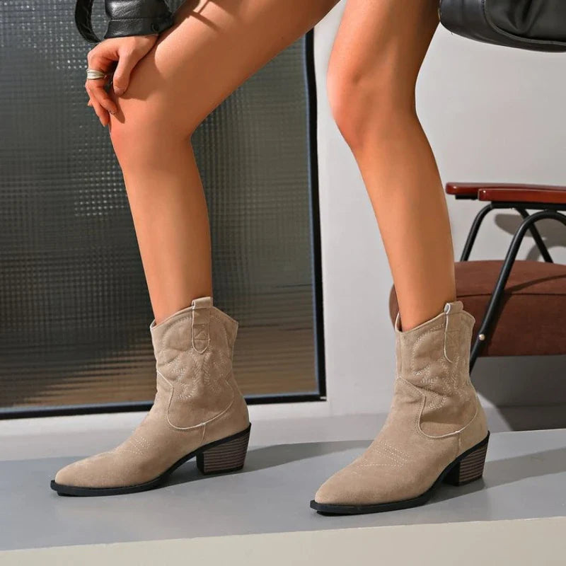 Women Boots 2025 New Cowboy Retro Leather Ankle Boots Comfortable Embroidered Spring Autumn Sexy High Short Boots Botas Mujer