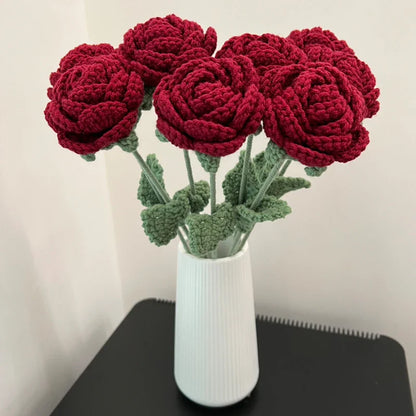 New Crochet Flowers Bouquet Handmade Knitted Red Rose Flower Artificial Fake Flower Christmas Wedding Party Home Decoration