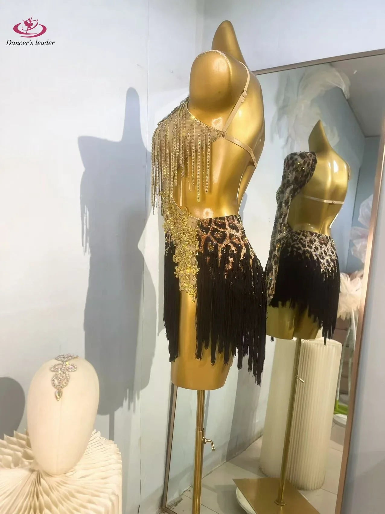 Robe de danse latine haut de gamme, personnalisée, coupe ajustée, imprimé léopard, jupe à franges noire, Samba Tango, costume de scène pour femmes adultes