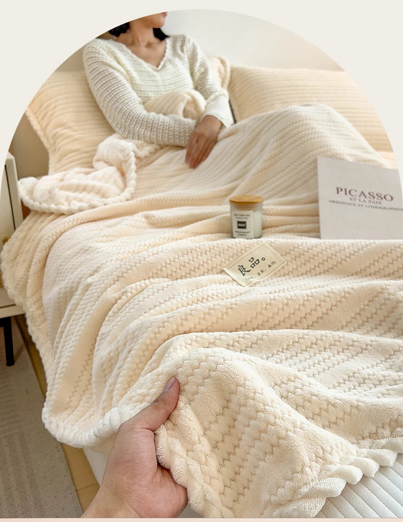 Category A Thickened Jacquard Velvet Autumn Warm Winter Blanket Soft Delicate Warmth Sofa Blankets for Thorw Comfortable Duvet
