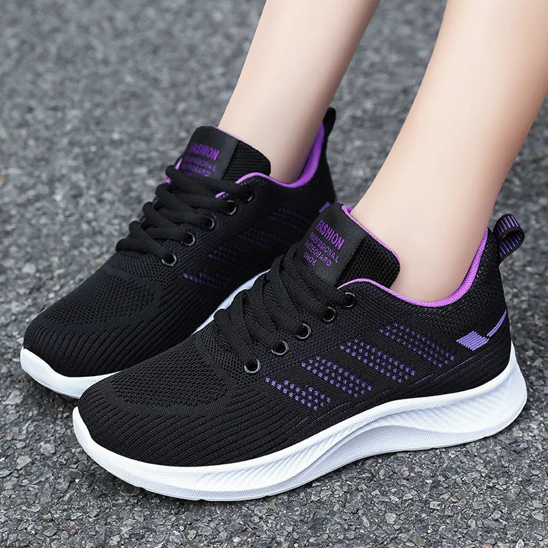 Chaussures de sport pour femmes Chaussures individuelles décontractées respirantes à semelle souple chaussures de course en maille volante d'automne