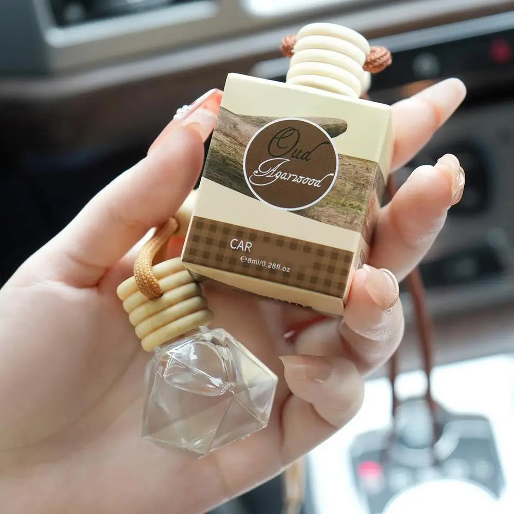 Diffuseur d'aromathérapie à suspendre pour intérieur de voiture, désodorisant de voiture, parfum longue durée pour voiture et maison Citron / Fleur de pêcher / Noix de coco / Oud