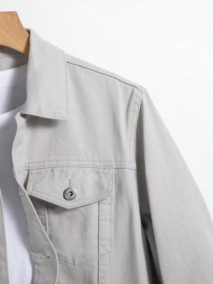 Men's denim jacket for spring and autumn. Gray denim coat. Versatile for daily casual wear. Fashionable and trendy.