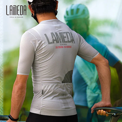 Lameda vêtements de cyclisme été hommes à manches courtes séchage rapide respirant maillot de cyclisme Shorts de cyclisme ensemble de sangles pour hommes