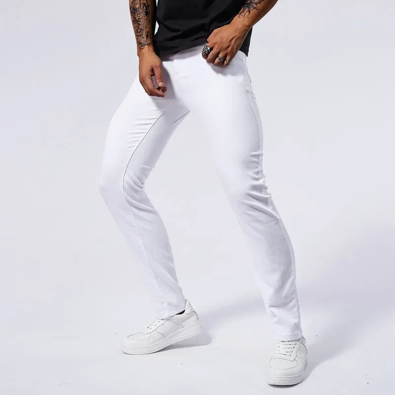Jeans décontracté blanc pour hommes Nouveau pantalon en denim Confortable Mode extensible Coupe ajustée Droite Pantalon Homme Vêtements Streetwear