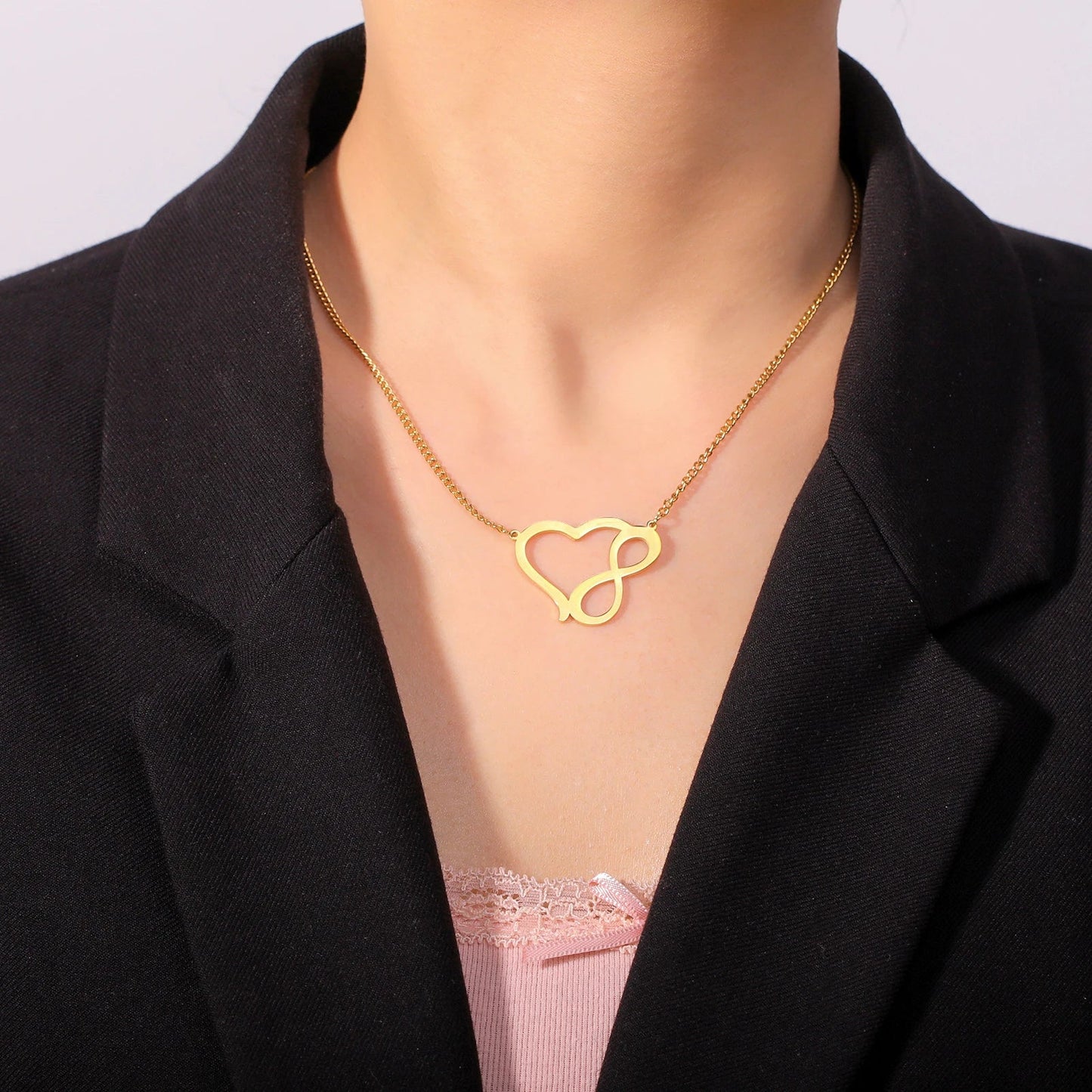 Skyrim Infinite Love Pendant Necklace Stainless Steel Women's Fashion Jewelry Necklace Couple Christmas Day Jewelry Gift