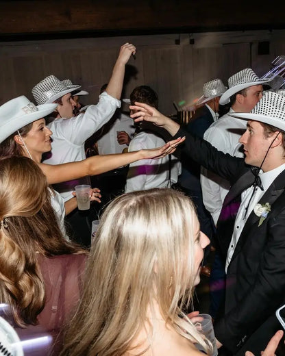 Chapeaux de Cowboy de mariage, 4 à 24 pièces, chapeaux de Cowboy occidentaux, cadeau pour femmes, réception de mariage, bal de danse, fête prénuptiale