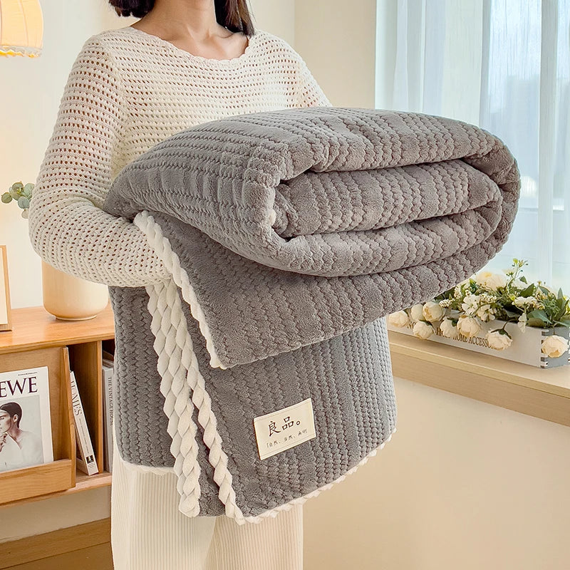 Category A Thickened Jacquard Velvet Autumn Warm Winter Blanket Soft Delicate Warmth Sofa Blankets for Thorw Comfortable Duvet