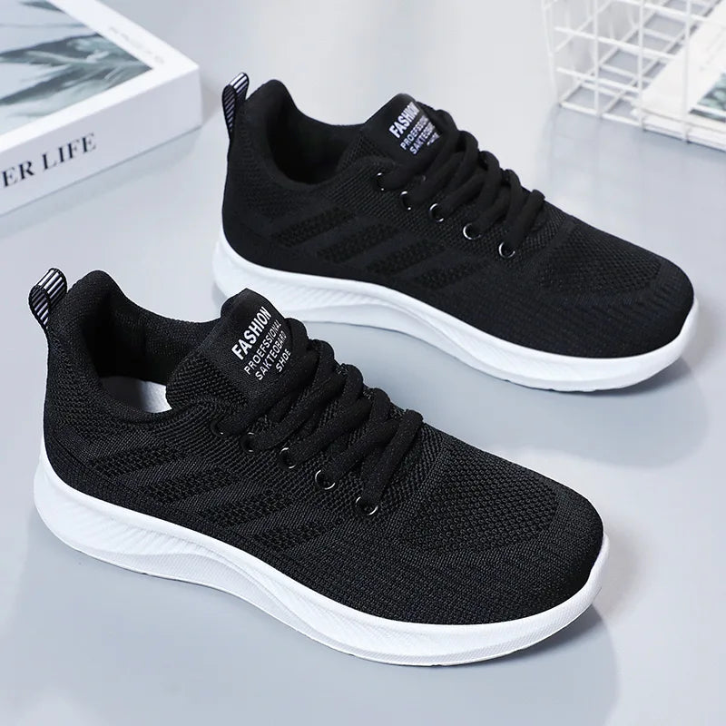 Chaussures de sport pour femmes Chaussures individuelles décontractées respirantes à semelle souple chaussures de course en maille volante d'automne