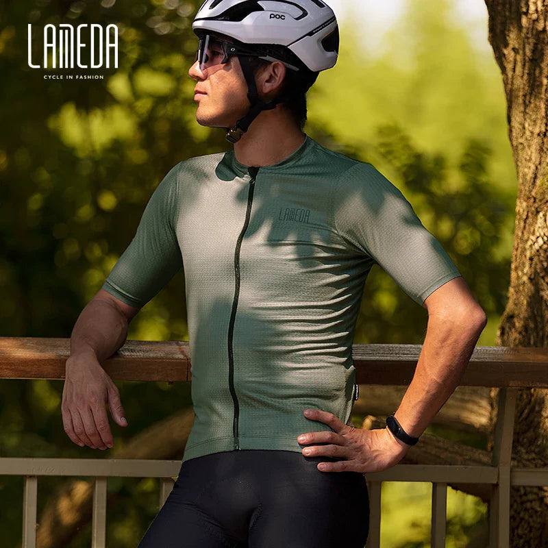 Lameda vêtements de cyclisme été hommes à manches courtes séchage rapide respirant maillot de cyclisme Shorts de cyclisme ensemble de sangles pour hommes