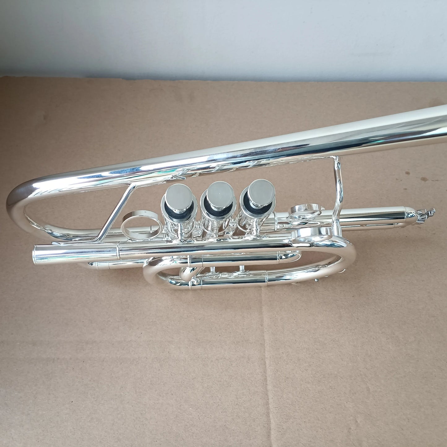 JYTR - E170 Marching Trompette B clé Plaque argentée Excellente qualité et bon son avec embouts de boîtier