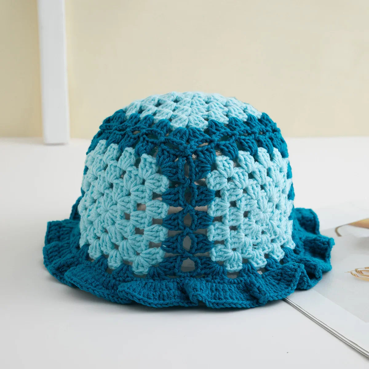 Chapeau seau à volants en Crochet coloré, chaud et extensible, en tricot, pour célébration du nouvel an, mode femme, bonnet fait à la main, outil tentacule