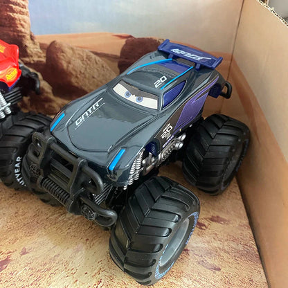 Pixar Cars 2 3 lutteur Mater et Lightning Mcqueen série de course véhicule en alliage métallique jouets pour enfants cadeau de collection à jambes hautes