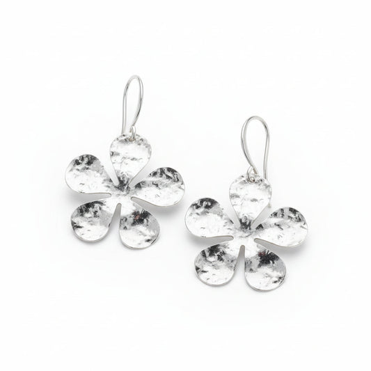 Boucle d'oreille fleur martelée - Plaqué argent
