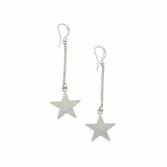 Boucle d'oreille pendante avec chaîne étoile en plaqué argent