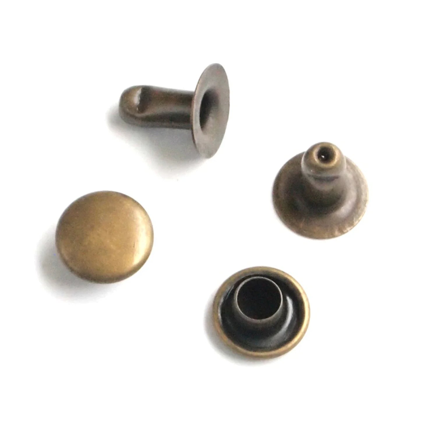 Sallie Tomato 24 Small Rivets 6mm