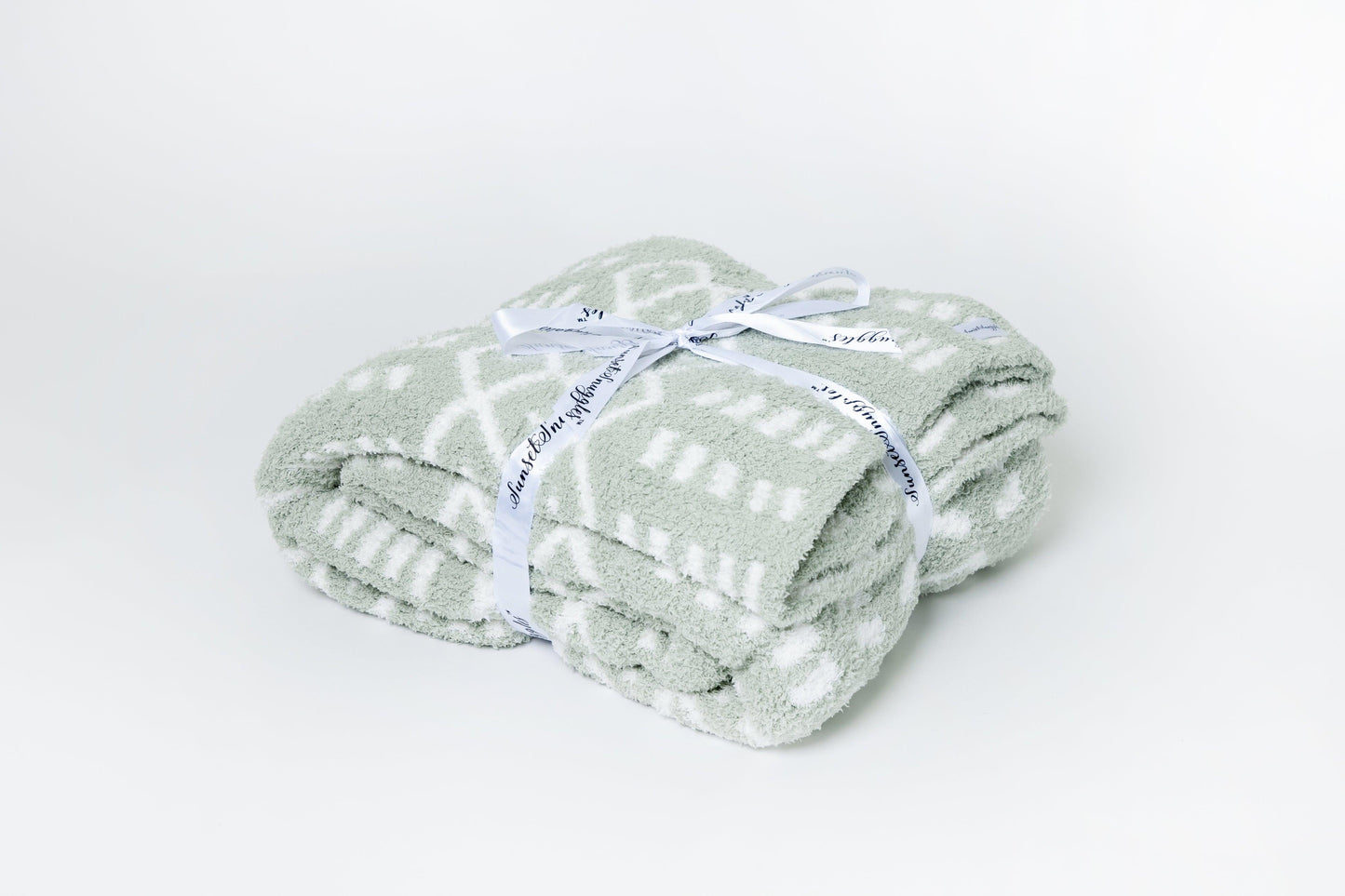 Desert Sage & White Diamond Point Print Extended Throw