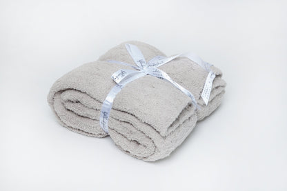 Foggy Dew Cable Knit Extended Throw