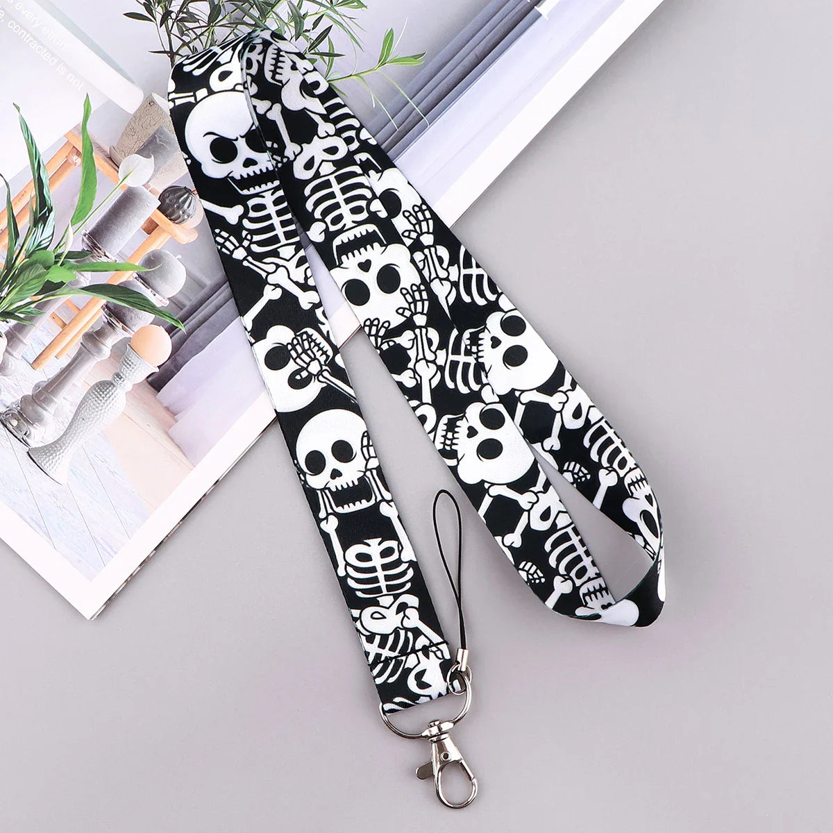 Cordon en forme de crâne pour clés, cartes d'identité, gym, téléphone, porte-badge USB, lanière de cou DIY, corde de suspension, accessoires de téléphone pour Halloween