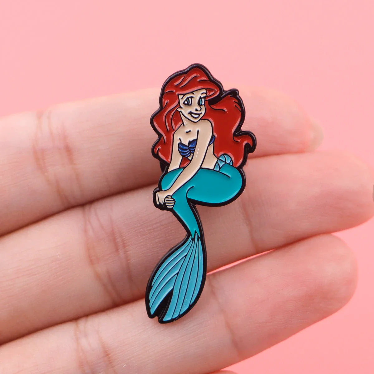 Adorables épinglettes Lilo et Stitch en émail, broches pour sac à dos, broches pour vêtements, badges, jolis accessoires de bijoux