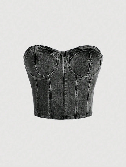 Sexy cowgirl crop top with retro cinched waist design, featuring a short length and a backless style, suitable for wearing as an