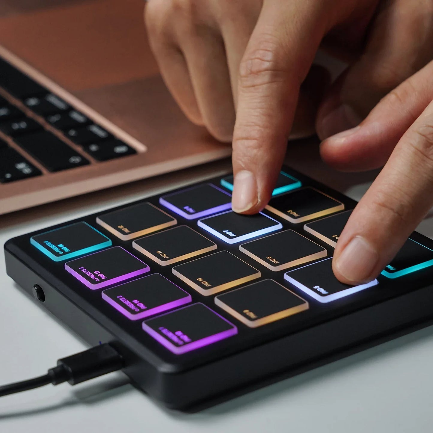 Contrôleur MIDI sans fil Portable M-VAVE SMC-PAD, 16 tampons, Percussion appropriée, DJ, arrangeur de musique, contrôleur de clavier