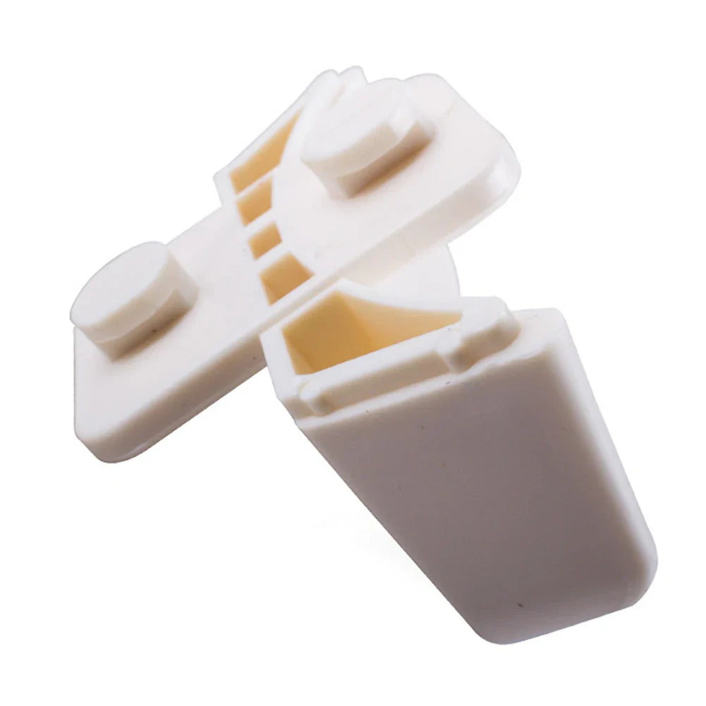 Training And Competition Equestrian Cup Holder Jumping Equipment 8.5*13cm ABS Plastic Material Equestrian Competition
