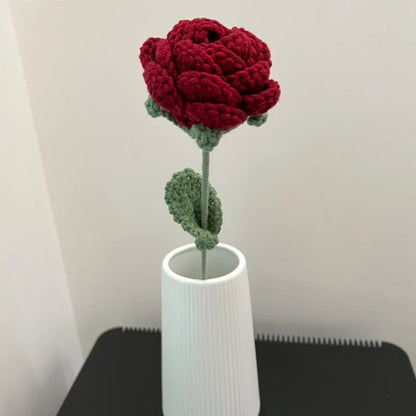 New Crochet Flowers Bouquet Handmade Knitted Red Rose Flower Artificial Fake Flower Christmas Wedding Party Home Decoration