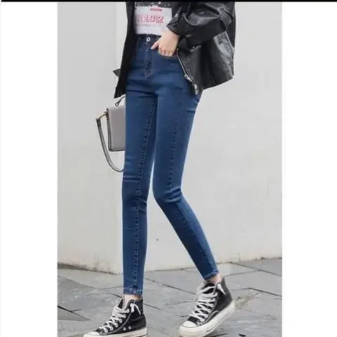 WinterFleece-Lined Thickened High-Waisted Jeans Women's Korean Style Black Slimming Trousers Student Elastic Long Pants