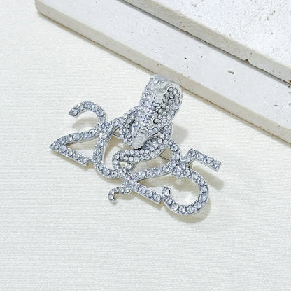 Broches serpent du zodiaque Vintage, strass créatifs pour hommes et femmes, vêtements animaux, bijoux cadeaux du nouvel an, nouvelle collection 2025