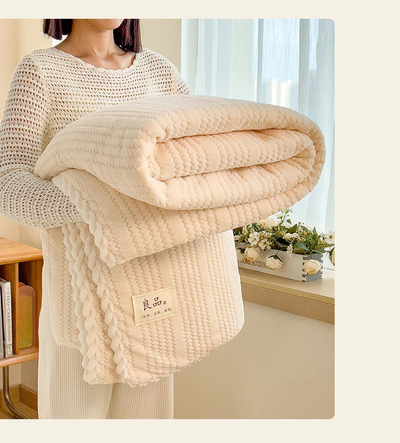 Category A Thickened Jacquard Velvet Autumn Warm Winter Blanket Soft Delicate Warmth Sofa Blankets for Thorw Comfortable Duvet