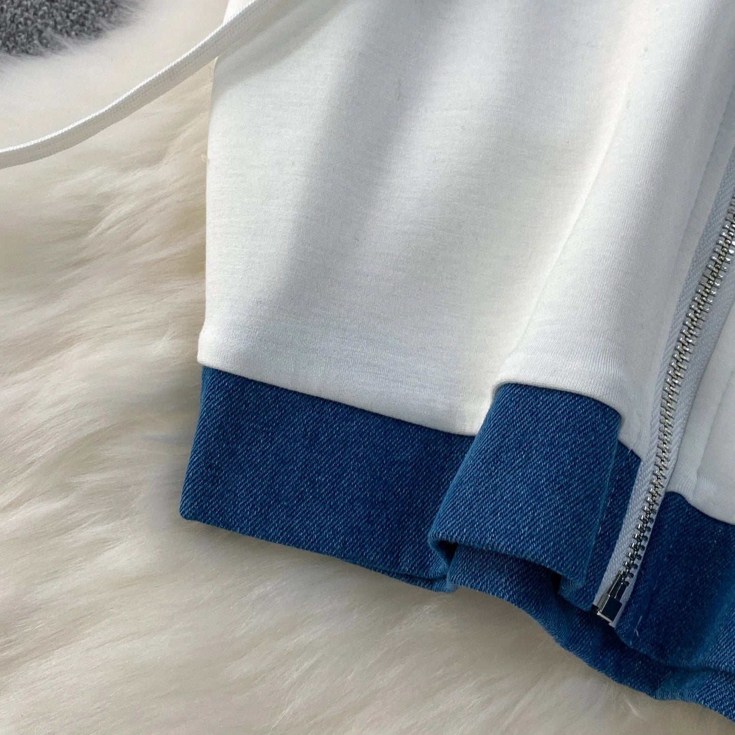 Cowboy patchwork hooded jacket fashionable sports suit women's summer 2025 new two-piece set popular age reducing pants