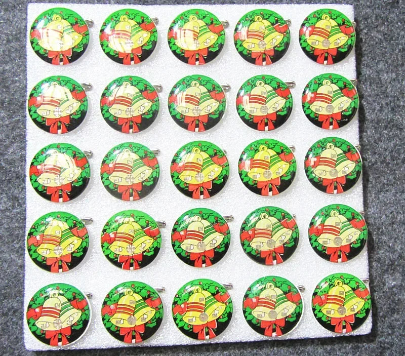25pcs Broche Lumineux LED Clignotant Amour Fête Dessin Animé Badge Lumineux Cadeau Cosplay Noël Mariage Festival Halloween
